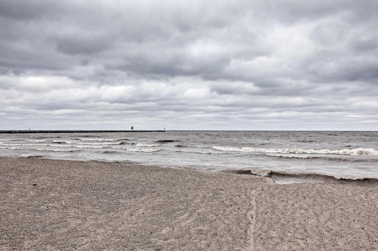 Walk To Lake Superior Ontonagon Home With Fire Pit! Ngoại thất bức ảnh